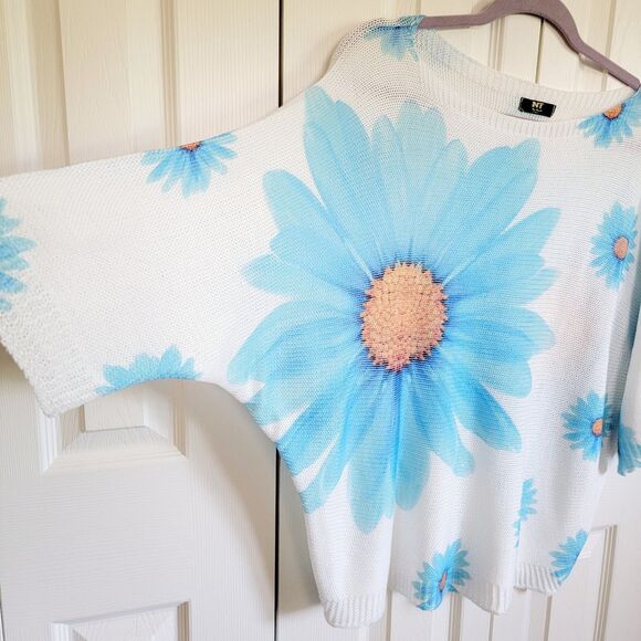 NT By Amati XL Italy SS Sweater Shirt Top Blue Sunflower Boat Neck *Loose Stitch - Picture 2 of 7